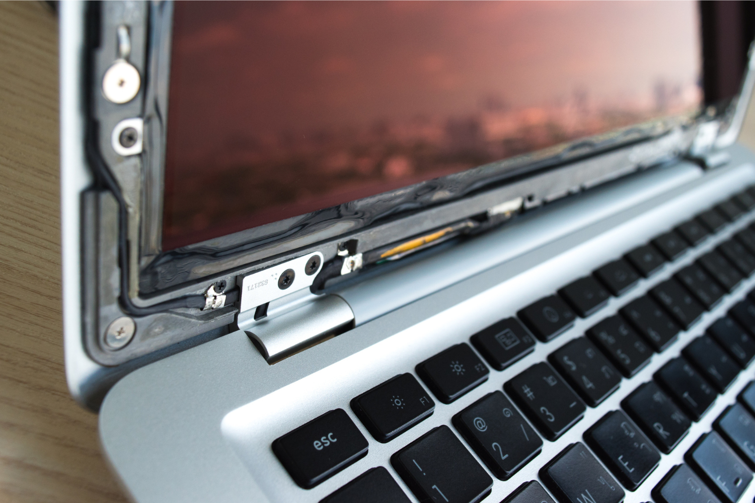 laptop repair broken screen